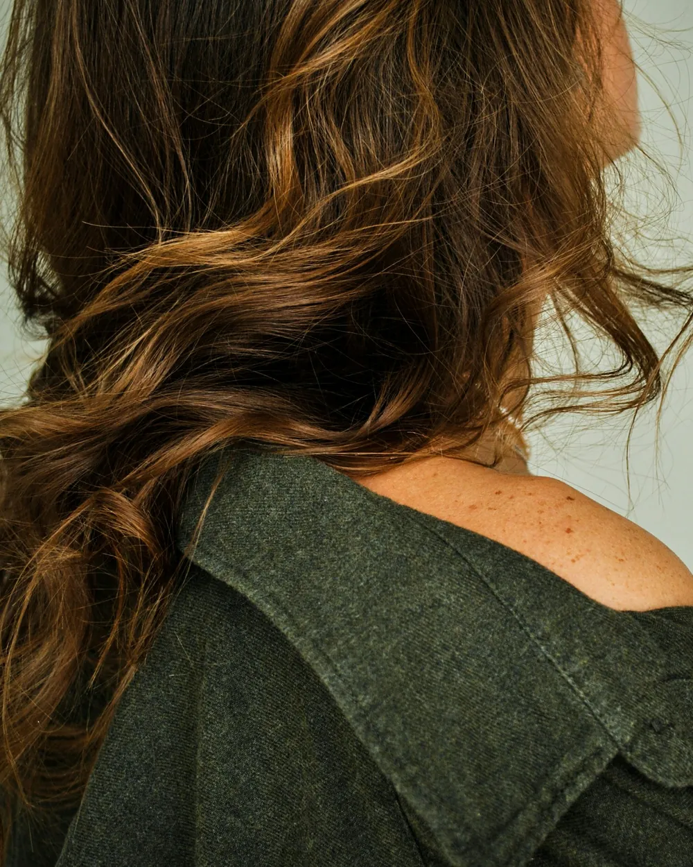 Balayage i langt hår, sett bakfra